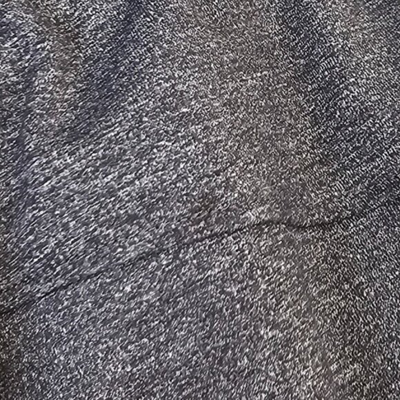 Lululemon Womerns On The Fly Pant 28" Heathered Grey Black, Luxtreme, Size 4 - Picture 10 of 10